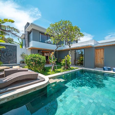 Villa Arunika - Stylish Tropical 2Br Villa Close To Nyanyi Beach! Selemadeg Dış mekan fotoğraf